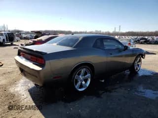 ✅ 2009 Dodge Challenger R/T • VIN: 2B3LJ54T29H503065 • Lot: 88460435. Wystawiony na Copart z przebiegiem 154 039 mil. Bezpłatny archiwum sprzedaży aukcyjnych z USA i szczegółowy raport historii pojazdu na DreamBid. Zdjęcie 3.