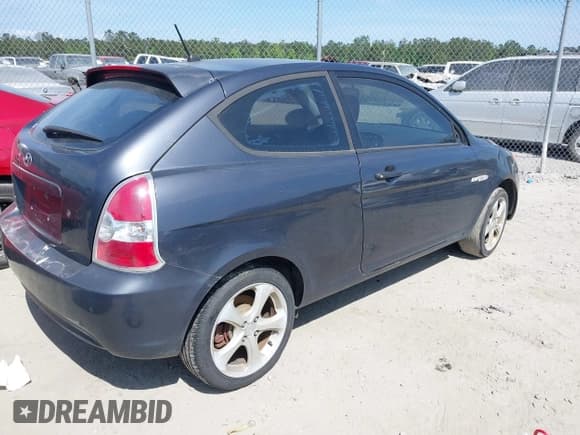 ✅ 2007 Hyundai Accent SE • VIN: KMHCN36C27U050012 • Лот: 42112316. Опубликован ранее на IAAI с пробегом 172 070 миль. Бесплатный доступ к архиву аукционных продаж из США и подробный отчёт об истории автомобиля на DreamBid. Изображение 4.