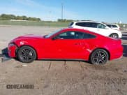 ✅ 2019 Ford Mustang EcoBoost • VIN: 1FA6P8THXK5172523 • Lot: 43509335. Wystawiony na IAAI z przebiegiem 79 889 mil. Bezpłatny archiwum sprzedaży aukcyjnych z USA i szczegółowy raport historii pojazdu na DreamBid. Zdjęcie 15.