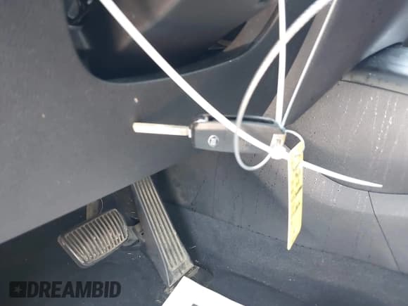 ✅ 2019 Kia Sorento LX • VIN: 5XYPG4A35KG585035 • Лот: 43152392. Опубликован ранее на IAAI с пробегом 74 123 миль. Бесплатный доступ к архиву аукционных продаж из США и подробный отчёт об истории автомобиля на DreamBid. Изображение 11.