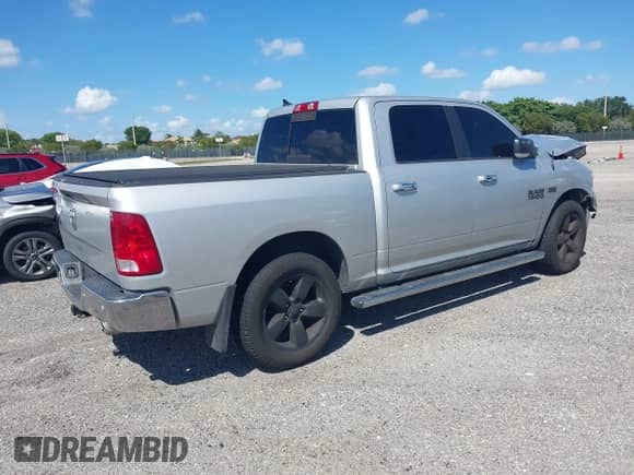 2016 Ram 1500 Big Horn with VIN 1C6RR6LT5GS194990, listed as a IAAI auction lot 41991289 with 162,975 mi miles and . Bid and sale history available at DreamBid. Image 4.