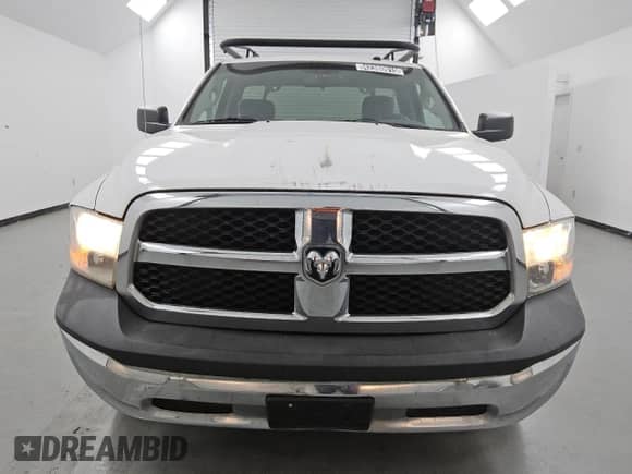 2015 Ram 1500 Tradesman with VIN 3C6JR6DGXFG687360, listed as a Copart auction lot 42380015 with 314,271 mi miles and Clean title. Bid and sale history available at DreamBid. Image 5.