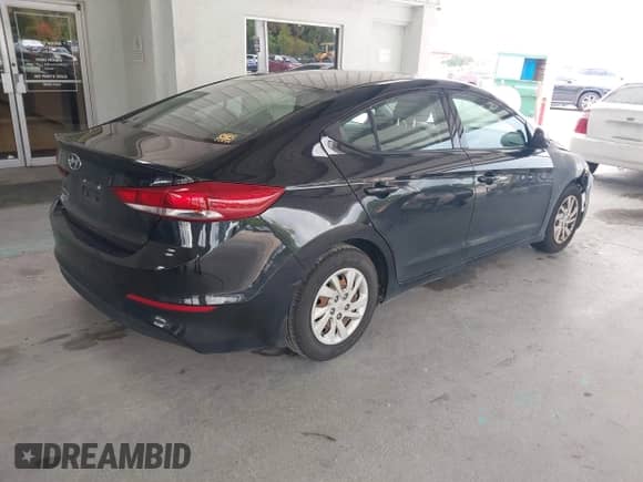 2018 Hyundai Elantra SE z VIN 5NPD74LF9JH324833, wystawiony jako IAAI lot #43339092 z przebiegiem 144 896 mil mil oraz . Historia ofert i sprzedaży dostępna na DreamBid. Obrazek 4.