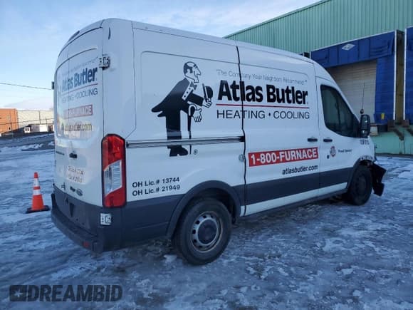✅ 2016 Ford Transit Cargo • VIN: 1FTYE1CM6GKA15349 • Lot: 41845265. Wystawiony na Copart z przebiegiem 119 991 mil. Bezpłatny archiwum sprzedaży aukcyjnych z USA i szczegółowy raport historii pojazdu na DreamBid. Zdjęcie 3.