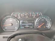 ✅ 2018 Chevrolet Suburban Premier • VIN: 1GNSKJKC3JR152875 • Lot: 77623194. Wystawiony na Copart z przebiegiem 167 335 mil. Bezpłatny archiwum sprzedaży aukcyjnych z USA i szczegółowy raport historii pojazdu na DreamBid. Zdjęcie 9.