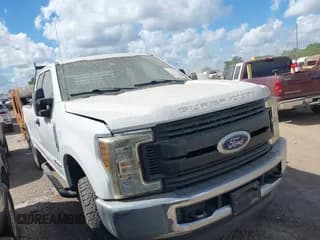 ✅ 2018 Ford F-250 XL • VIN: 1FT7X2BT2JEC25506 • Lot: 42477834. Listed on IAAI with 118,703 mi. Free auction sales archive from the USA and detailed vehicle history report at DreamBid. Image 1.