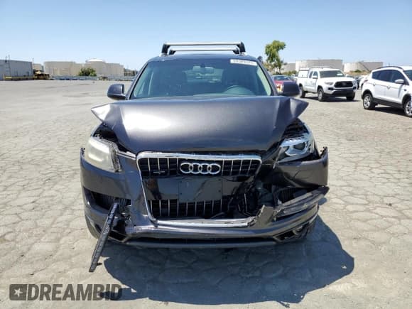 ✅ 2013 Audi Q7 Premium Plus • VIN: WA1LMAFE3DD004109 • Лот: 59389525. Опубликован ранее на Copart с пробегом 98 189 миль. Бесплатный доступ к архиву аукционных продаж из США и подробный отчёт об истории автомобиля на DreamBid. Изображение 5.