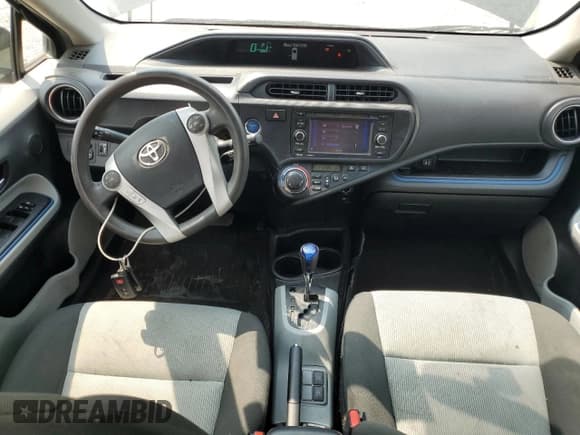 ✅ 2013 Toyota Prius Two • VIN: JTDKDTB33D1555966 • Lot: 71557985. Listed on Copart with 248,669 mi. Free auction sales archive from the USA and detailed vehicle history report at DreamBid. Image 8.