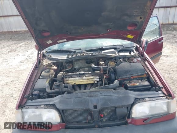 ✅ 1995 Volvo 850 • VIN: YV1LS5716S1198903 • Lot: 42634804. Wystawiony na IAAI z przebiegiem 226 700 mil. Bezpłatny archiwum sprzedaży aukcyjnych z USA i szczegółowy raport historii pojazdu na DreamBid. Zdjęcie 10.