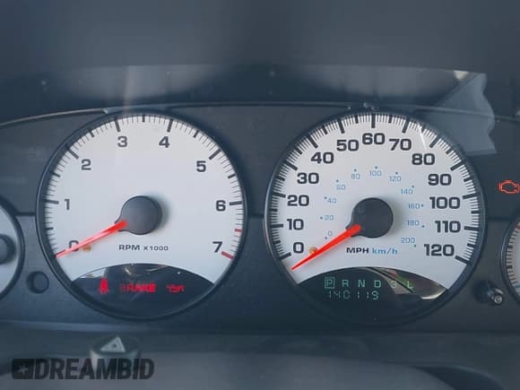 ✅ 2002 Dodge Stratus SXT • VIN: 1B3EL46X62N347705 • Lot: 41458496. Wystawiony na IAAI z przebiegiem 140 119 mil. Bezpłatny archiwum sprzedaży aukcyjnych z USA i szczegółowy raport historii pojazdu na DreamBid. Zdjęcie 7.