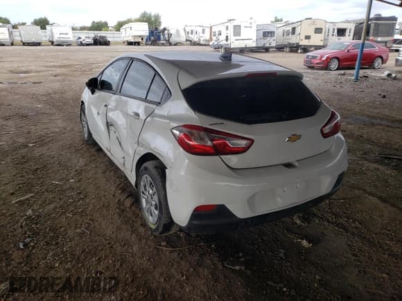 ✅ 2019 Chevrolet Cruze LS • VIN: 3G1BC6SMXKS591218 • Lot: 64641192. Listed on Copart with 42,010 mi. Free auction sales archive from the USA and detailed vehicle history report at DreamBid. Image 3.