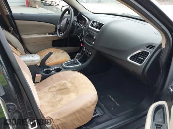 ✅ 2013 Dodge Avenger SE • VIN: 1C3CDZAB8DN688056 • Лот: 41520592. Опубликован ранее на IAAI с пробегом 141 701 миль. Бесплатный доступ к архиву аукционных продаж из США и подробный отчёт об истории автомобиля на DreamBid. Изображение 5.