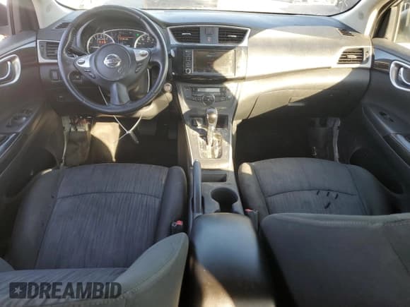 ✅ 2019 Nissan Sentra S • VIN: 3N1AB7AP8KY434620 • Лот: 92980585. Опубликован ранее на Copart с пробегом 111 299 миль. Бесплатный доступ к архиву аукционных продаж из США и подробный отчёт об истории автомобиля на DreamBid. Изображение 8.