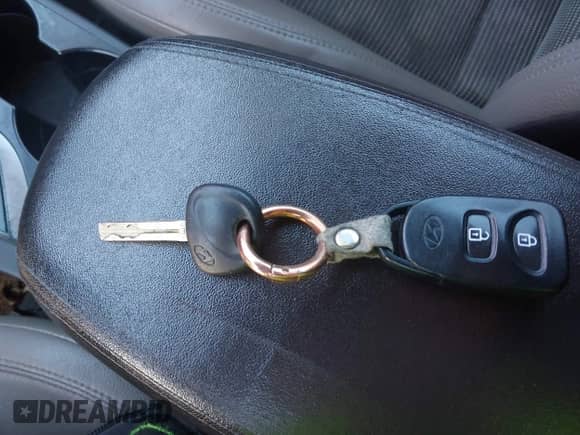 2013 Hyundai Tucson GLS с VIN KM8JU3AC1DU547081, выставлен на аукционе IAAI как лот 43605992 с пробегом 172 811 миль миль и . История ставок и продаж доступна на DreamBid. Изображение 11.