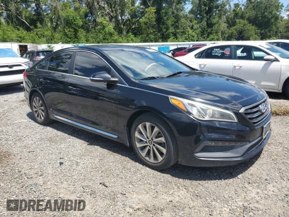 ✅ 2016 Hyundai Sonata Sport • VIN: 5NPE34AF7GH341027 • Lot: 68530945. Wystawiony na Copart z przebiegiem 142 893 mil mil. Skorzystaj z bezpłatnego archiwum sprzedaży aukcyjnych z USA i zobacz szczegółowy raport historii pojazdu na DreamBid. Zdjęcie 4.