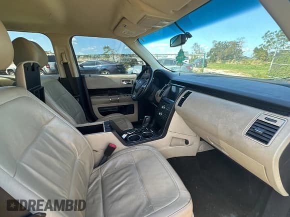 ✅ 2016 Ford Flex SEL • VIN: 2FMGK5C83GBA09724 • Lot: 77882914. Wystawiony na Copart z przebiegiem 188 103 mil. Bezpłatny archiwum sprzedaży aukcyjnych z USA i szczegółowy raport historii pojazdu na DreamBid. Zdjęcie 5.