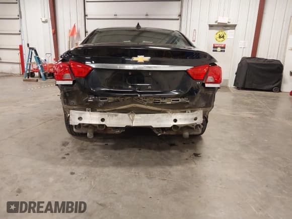✅ 2015 Chevrolet Impala LT • VIN: 1G1115SL2FU106742 • Lot: 43204389. Listed on IAAI with 69,656 mi. Free auction sales archive from the USA and detailed vehicle history report at DreamBid. Image 6.