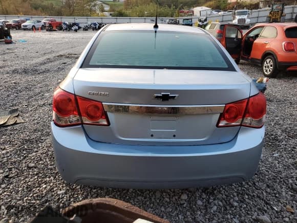 ✅ 2011 Chevrolet Cruze LS • VIN: 1G1PC5SH5B7101592 • Lot: 87284085. Listed on Copart with 166,444 mi. Free auction sales archive from the USA and detailed vehicle history report at DreamBid. Image 6.