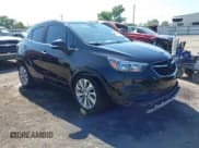 ✅ 2019 Buick Encore Preferred • VIN: KL4CJASB2KB931549 • Lot: 43000961. Wystawiony na IAAI z przebiegiem 107 840 mil. Bezpłatny archiwum sprzedaży aukcyjnych z USA i szczegółowy raport historii pojazdu na DreamBid. Zdjęcie 1.