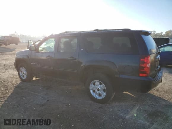 ✅ 2009 Chevrolet Suburban 2LT • VIN: 1GNFK26349R267384 • Lot: 82778755. Listed on Copart with 250,333 mi. Free auction sales archive from the USA and detailed vehicle history report at DreamBid. Image 2.