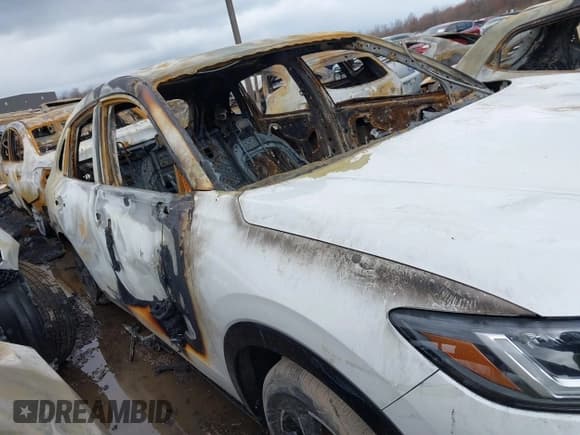 ✅ 2024 Honda HR-V EX-L • VIN: 3CZRZ2H71RM763451 • Lot: 41655598. Listed on IAAI with 11,202 mi. Free auction sales archive from the USA and detailed vehicle history report at DreamBid. Image 13.