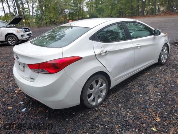 ✅ 2013 Hyundai Elantra GLS • VIN: 5NPDH4AE7DH204122 • Лот: 43445172. Опубликован ранее на IAAI с пробегом 190 185 миль. Бесплатный доступ к архиву аукционных продаж из США и подробный отчёт об истории автомобиля на DreamBid. Изображение 4.