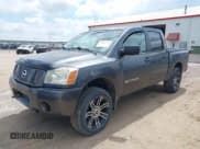 ✅ 2005 Nissan Titan LE • VIN: 1N6BA07B05N539366 • Lot: 42690171. Listed on IAAI with 202,689 mi. Free auction sales archive from the USA and detailed vehicle history report at DreamBid. Image 2.