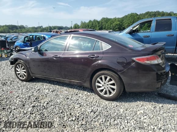 ✅ 2011 Mazda 6 i Grand Touring • VIN: 1YVHZ8CH9B5M27072 • Lot: 65644205. Listed on Copart with 130,497 mi. Free auction sales archive from the USA and detailed vehicle history report at DreamBid. Image 2.