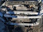 ✅ 2019 Chevrolet Silverado 1500 Custom • VIN: 1GCRYBEH2KZ266659 • Lot: 50684955. Wystawiony na Copart z przebiegiem 110 595 mil. Bezpłatny archiwum sprzedaży aukcyjnych z USA i szczegółowy raport historii pojazdu na DreamBid. Zdjęcie 11.