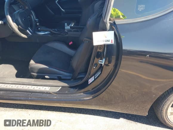 ✅ 2015 Subaru BRZ Limited • VIN: JF1ZCAC1XF8602915 • Lot: 43621460. Listed on IAAI with 98,360 mi. Free auction sales archive from the USA and detailed vehicle history report at DreamBid. Image 6.