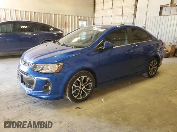 ✅ 2020 Chevrolet Sonic LT • VIN: 1G1JD5SB0L4135800 • Lot: 59463194. Wystawiony na Copart z przebiegiem 47 192 mil mil. Skorzystaj z bezpłatnego archiwum sprzedaży aukcyjnych z USA i zobacz szczegółowy raport historii pojazdu na DreamBid. Zdjęcie 1.