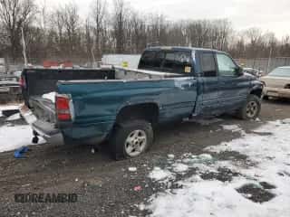 1998 Dodge 1500 с VIN 3B7HF13YXWG188832, выставлен на аукционе Copart как лот 88266405 с пробегом Не указан миль и Списание • Salvage title. История ставок и продаж доступна на DreamBid. Изображение 3.