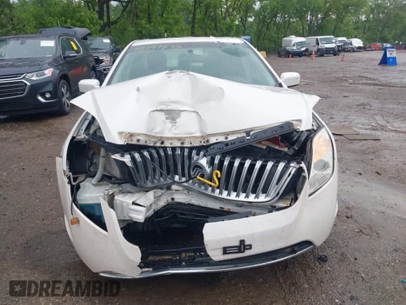 ✅ 2010 Mercury Milan Hybrid • VIN: 3MEDM0L35AR612321 • Lot: 42297872. Listed on IAAI with 205,182 mi. Free auction sales archive from the USA and detailed vehicle history report at DreamBid. Image 13.