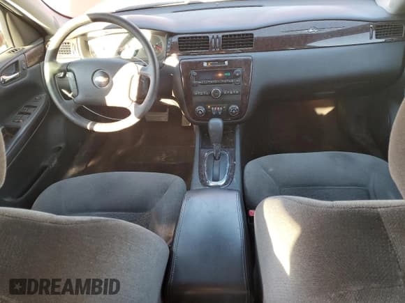 ✅ 2015 Chevrolet Impala LT • VIN: 2G1WB5E36F1144369 • Лот: 73552294. Опубликован ранее на Copart с пробегом 376 556 миль. Бесплатный доступ к архиву аукционных продаж из США и подробный отчёт об истории автомобиля на DreamBid. Изображение 8.