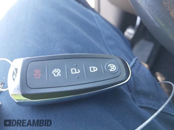 ✅ 2013 Lincoln MKS EcoBoost • VIN: 1LNHL9FT9DG613100 • Лот: 41614096. Опубликован ранее на IAAI с пробегом 207 789 миль. Бесплатный доступ к архиву аукционных продаж из США и подробный отчёт об истории автомобиля на DreamBid. Изображение 11.