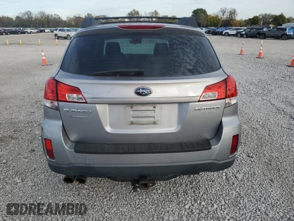 ✅ 2010 Subaru Outback • VIN: 4S4BRBAC0A3369021 • Lot: 90205215. Listed on Copart with 116,393 mi. Free auction sales archive from the USA and detailed vehicle history report at DreamBid. Image 6.