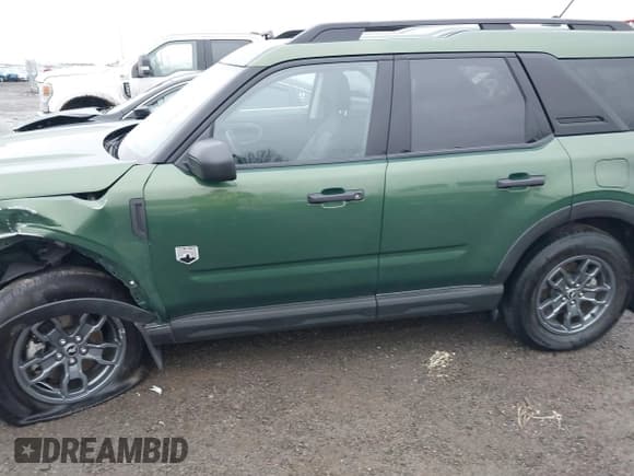 ✅ 2024 Ford Bronco Sport Big Bend • VIN: 3FMCR9B65RRE65567 • Lot: 43800083. Wystawiony na IAAI z przebiegiem 21 797 mil. Bezpłatny archiwum sprzedaży aukcyjnych z USA i szczegółowy raport historii pojazdu na DreamBid. Zdjęcie 14.