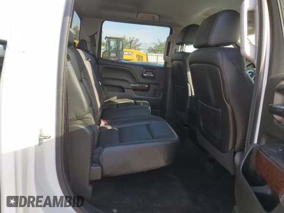 ✅ 2015 GMC Sierra 1500 SLT • VIN: 3GTU2VEC6FG327292 • Лот: 82592385. Опубликован ранее на Copart с пробегом 188 309 миль. Бесплатный доступ к архиву аукционных продаж из США и подробный отчёт об истории автомобиля на DreamBid. Изображение 10.