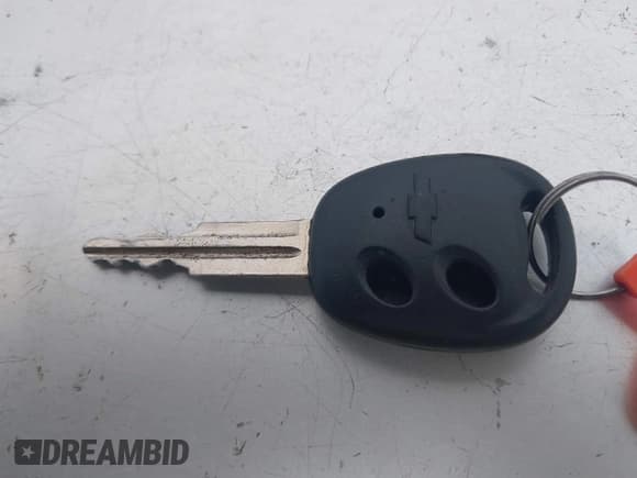 ✅ 2008 Chevrolet Aveo LT • VIN: KL1TG56668B240775 • Lot: 40971975. Wystawiony na IAAI z przebiegiem 137 900 mil. Bezpłatny archiwum sprzedaży aukcyjnych z USA i szczegółowy raport historii pojazdu na DreamBid. Zdjęcie 11.