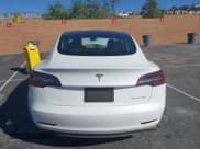 ✅ 2022 Tesla Model 3 Long Range • VIN: 5YJ3E1EB3NF133200 • Lot: 43536697. Wystawiony na IAAI z przebiegiem 104 241 mil. Bezpłatny archiwum sprzedaży aukcyjnych z USA i szczegółowy raport historii pojazdu na DreamBid. Zdjęcie 16.