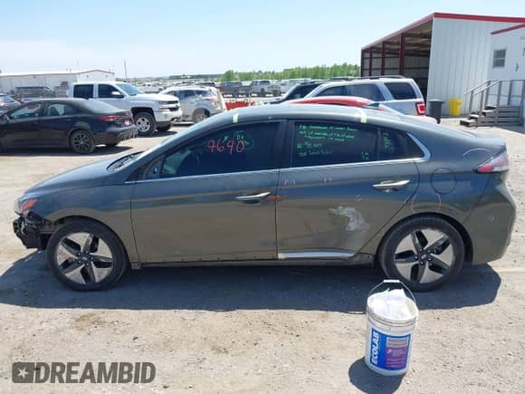 2022 Hyundai Ioniq Limited с VIN KMHC05LC5NU270689, выставлен на аукционе IAAI как лот 42239690 с пробегом 59 707 миль миль и . История ставок и продаж доступна на DreamBid. Изображение 14.