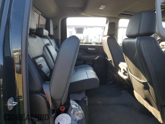 ✅ 2022 GMC Sierra 3500HD Denali • VIN: 1GT49WEY9NF225367 • Lot: 81856564. Wystawiony na Copart z przebiegiem Nie podano. Bezpłatny archiwum sprzedaży aukcyjnych z USA i szczegółowy raport historii pojazdu na DreamBid. Zdjęcie 10.