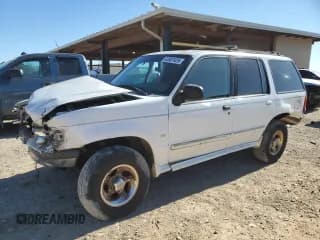 ✅ 1998 Ford Explorer XLT • VIN: 1FMZU35P5WUB89292 • Lot: 42007425. Listed on Copart with 322,407 mi. Free auction sales archive from the USA and detailed vehicle history report at DreamBid. Image 1.