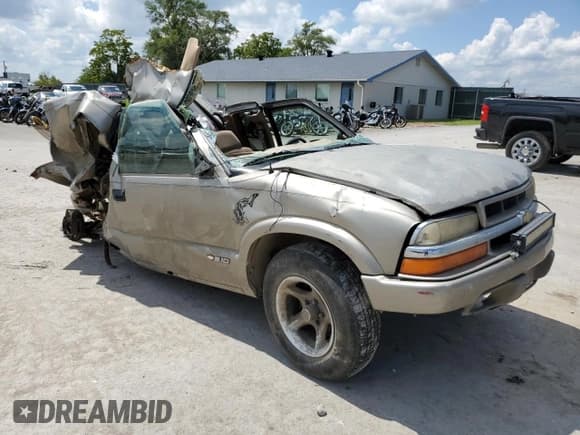 ✅ 1998 Chevrolet S-10 LS • VIN: 1GCCS194XW8192248 • Лот: 56630272. Опубликован ранее на Copart с пробегом Не указан. Бесплатный доступ к архиву аукционных продаж из США и подробный отчёт об истории автомобиля на DreamBid. Изображение 1.