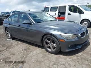 2014 BMW 3 Series 328i с VIN WBA3A5C58EJ464635, выставлен на аукционе IAAI как лот 42957609 с пробегом 202 666 миль миль и . История ставок и продаж доступна на DreamBid. Изображение 1.