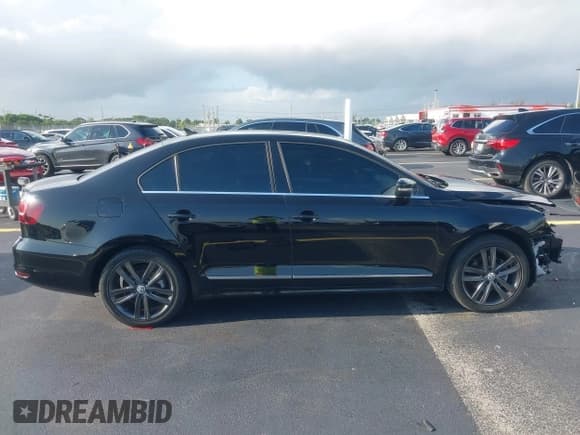 ✅ 2018 Volkswagen Jetta SEL • VIN: 3VWL17AJ0JM214427 • Lot: 42340498. Listed on IAAI with 63,940 mi. Free auction sales archive from the USA and detailed vehicle history report at DreamBid. Image 14.