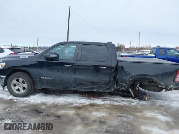 ✅ 2020 Ram 1500 Big Horn • VIN: 1C6RRFFG0LN334919 • Lot: 41916766. Listed on IAAI with 45,237 mi. Free auction sales archive from the USA and detailed vehicle history report at DreamBid. Image 15.