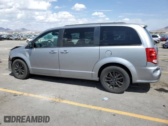 2019 Dodge Grand Caravan GT z VIN 2C4RDGEG5KR750688, wystawiony jako Copart lot #70525765 z przebiegiem 86 626 mil mil oraz Szkoda całkowita • Salvage title. Historia ofert i sprzedaży dostępna na DreamBid. Obrazek 2.