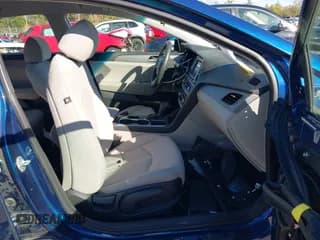 ✅ 2019 Hyundai Sonata SE • VIN: 5NPE24AF5KH761249 • Лот: 43469235. Опубликован ранее на IAAI с пробегом 76 925 миль. Бесплатный доступ к архиву аукционных продаж из США и подробный отчёт об истории автомобиля на DreamBid. Изображение 5.