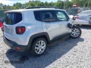 ✅ 2017 Jeep Renegade Latitude • VIN: ZACCJABB2HPE46011 • Лот: 43078425. Опубликован ранее на IAAI с пробегом 101 485 миль. Бесплатный доступ к архиву аукционных продаж из США и подробный отчёт об истории автомобиля на DreamBid. Изображение 4.